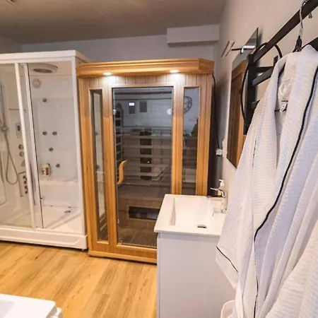 Steam, Baignoire Balneo Et Clim * Ρενς